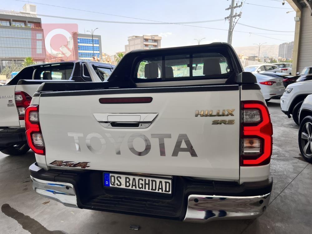 تويوتا هايلوكس